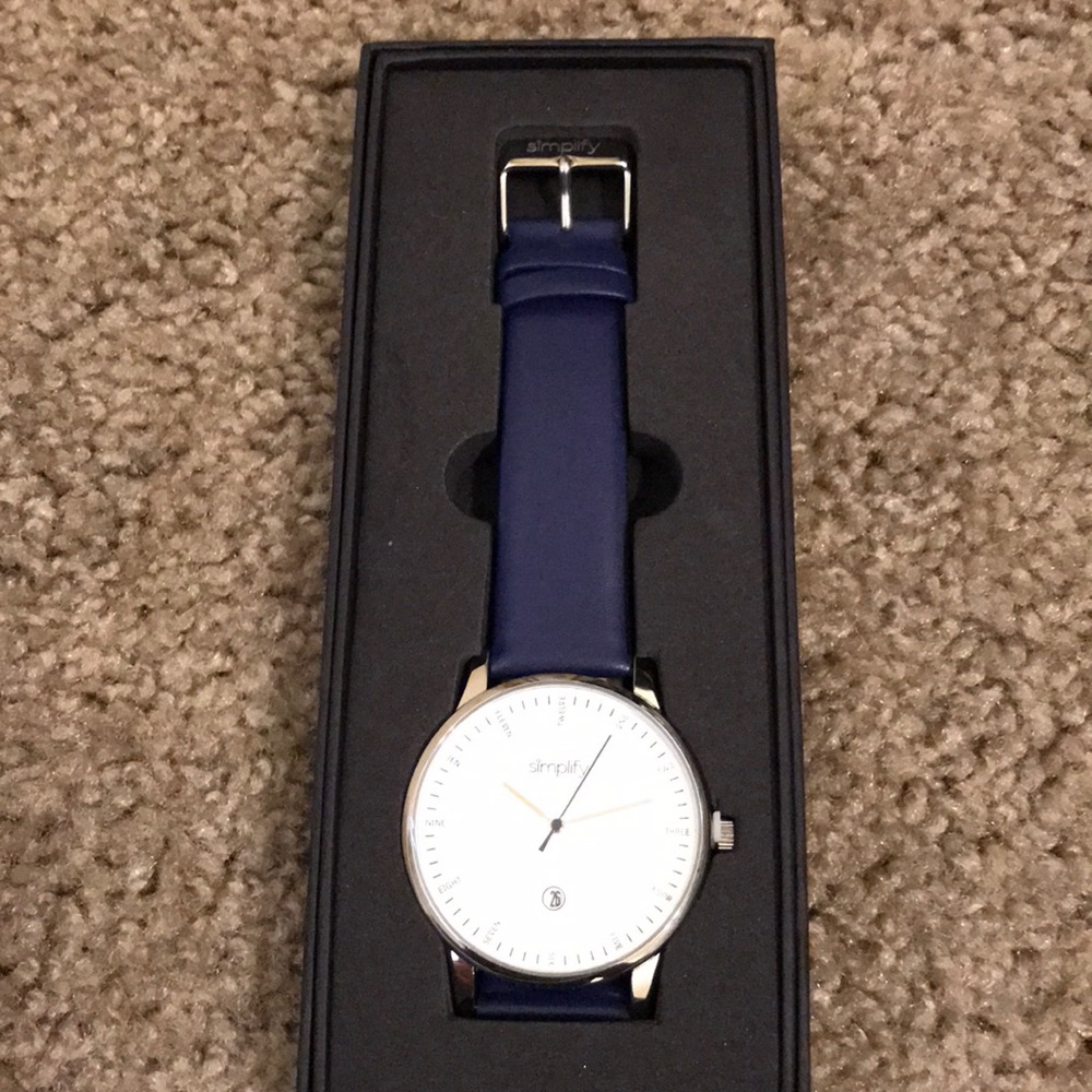 Simplify Wrist Watch